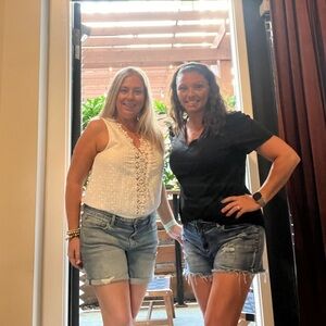 Meet your Posher, Liz